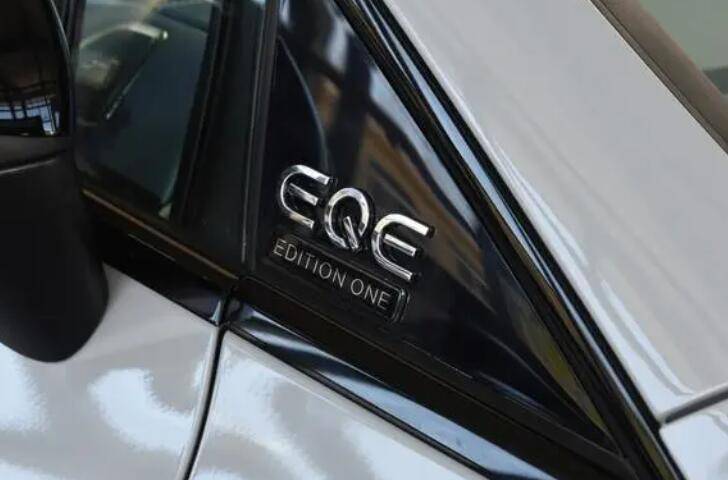 奔驰eqe纯电动车价格，奔驰EQE哪个颜色好看，奔驰eqe报价及图片