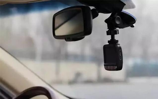 注意行车记录仪的使用注意事项，如何使用行车记录仪功能